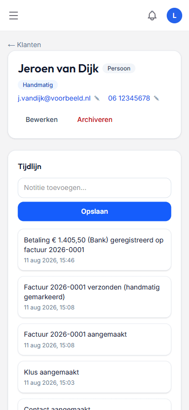De app op een telefoon, met de gegevens van een klant